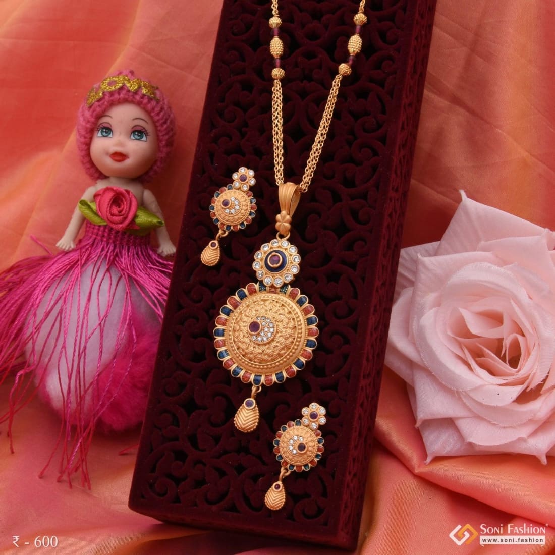 N0308_Grand traditional style Gold plated long necklace set with fine