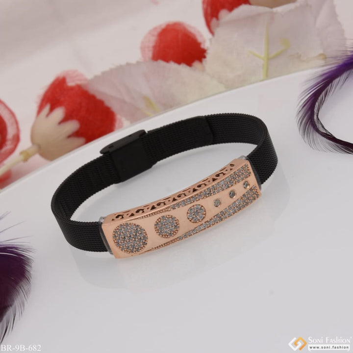 Rose Gold Round with Diamond Bracelet - Style B682