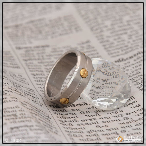 Silver & gold brilliant design premium-grade quality ring