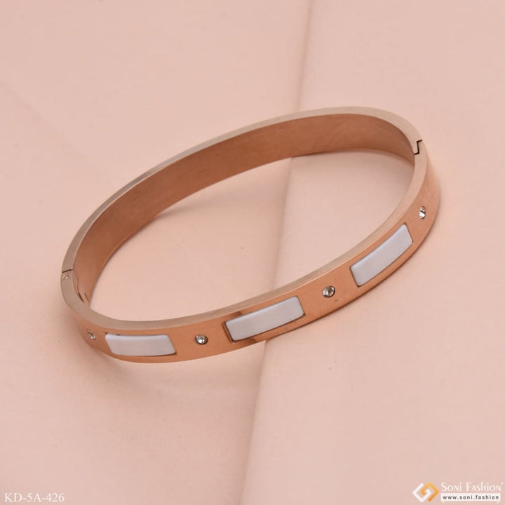 Sparkling Design Superior Quality With Diamond Rose Gold