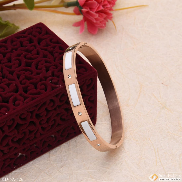 Sparkling Design Superior Quality With Diamond Rose Gold