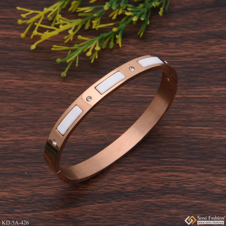 Sparkling Design Superior Quality With Diamond Rose Gold