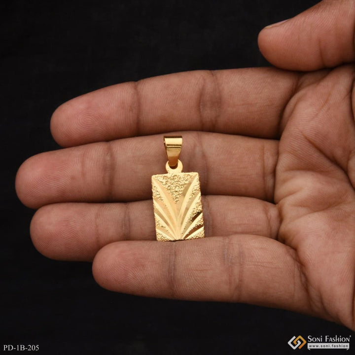 Streamlined design superior quality golden color pendant for