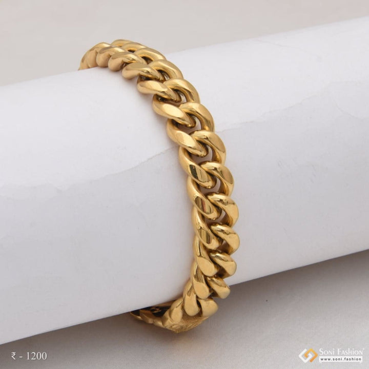 Superior Quality Graceful Design Golden Color Stainless