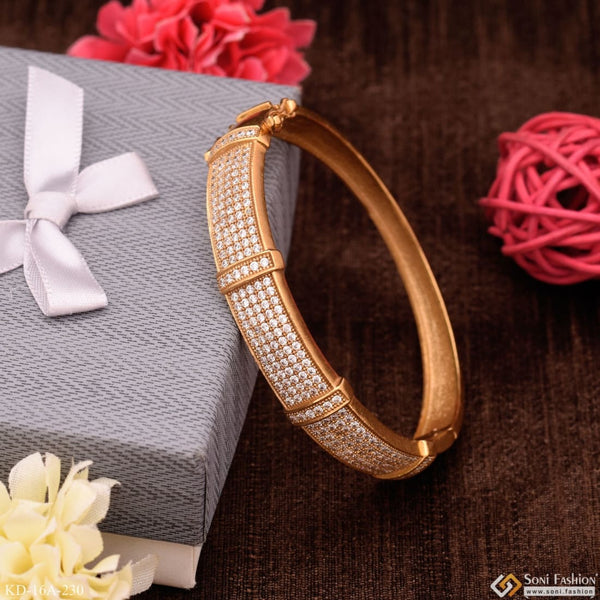 Three diamond cube bracelet kada delicate design gold plated