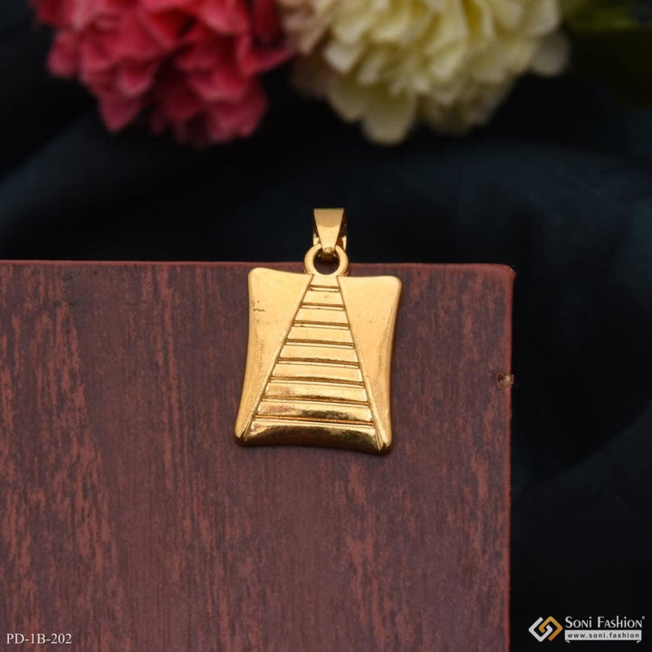 Triangle stylish design best quality golden color pendant