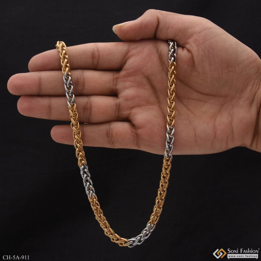 Silver golden chain store